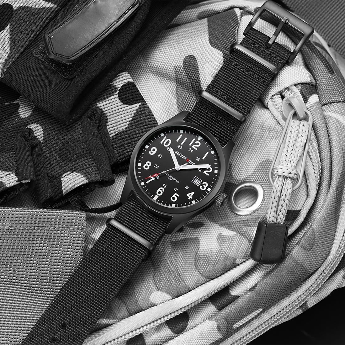 GOLDEN HOUR Reloj de hombre con correa de nailon antideslizante con esfera de hora militar de fácil lectura y manecillas luminosas