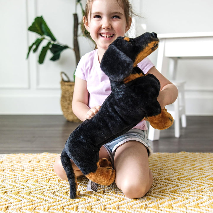 Melissa &amp; Doug 14854 Gaint Dachshund - Perro de peluche realist...