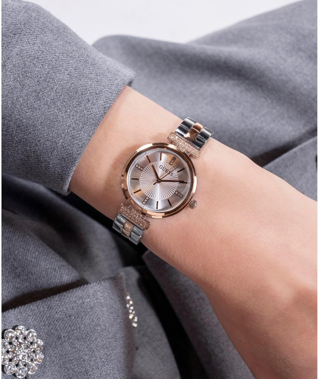 GUESS Reloj analógico de cuero dorado