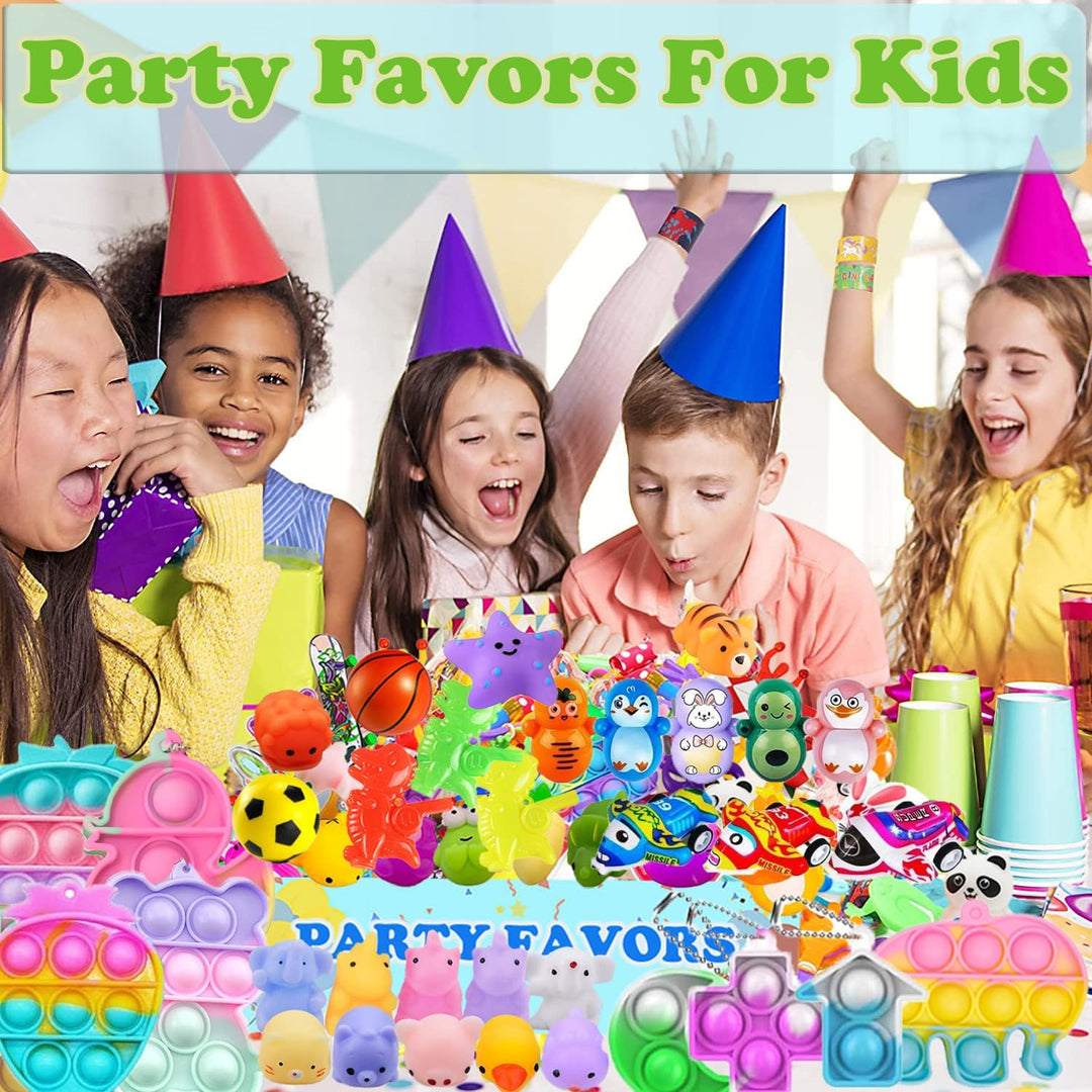Paquete de 117 Juguetes Surtidos de Recuerdos de Fiesta para Niños,...