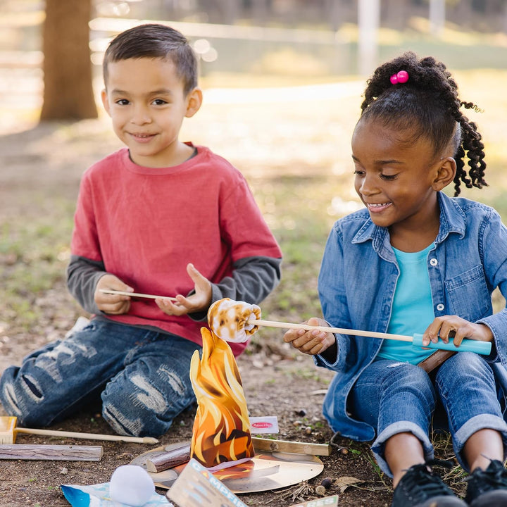 Melissa &amp; Doug: set de juego de fogata S\u2019mores con comida...