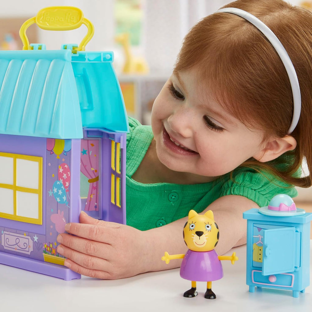 Peppa Pig Set de juego de fiesta de baile de Peppa con casa, 2 figuras, 6 accesorios, juguetes preescolares para niñas y niños, regalos para niños, a partir de 3 años (exclusivo de Amazon)