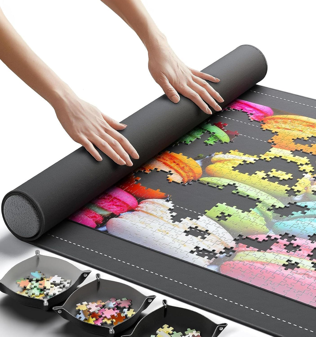 La alfombrilla original enrollable Newverest para rompecabezas, almohadilla ahorradora de 46" x 26" portátil para hasta 1500 piezas con fondo de goma antideslizante y parte superior lisa + 3 bandejas