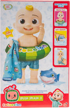 CoComelon - Muñeca JJ Splish Splash - con juguete de baño de tiburón y accesorios acuáticos para jugar con agua - Juguetes para niños y preescolares - Exclusivo de Amazon