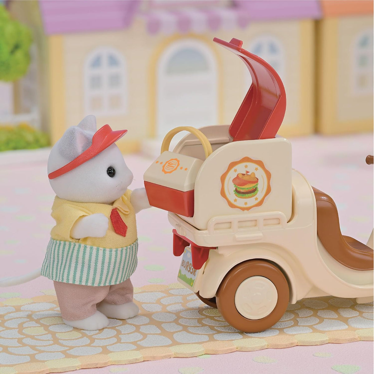 Sylvanian Families - Soporte para hamburguesas - Juego de 20 accesorios y 1 figura - Sumérgete en el mundo imaginario de la familia Sylvanian - Casas de muñecas y juguetes para niños de 3 años en