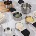 Juego de 16 tazas y cucharas medidoras magnéticas, juego de 7 tazas medidoras magnéticas de acero inoxidable y cucharas medidoras magnéticas con nivelador para ingredientes líquidos secos (7, negro)