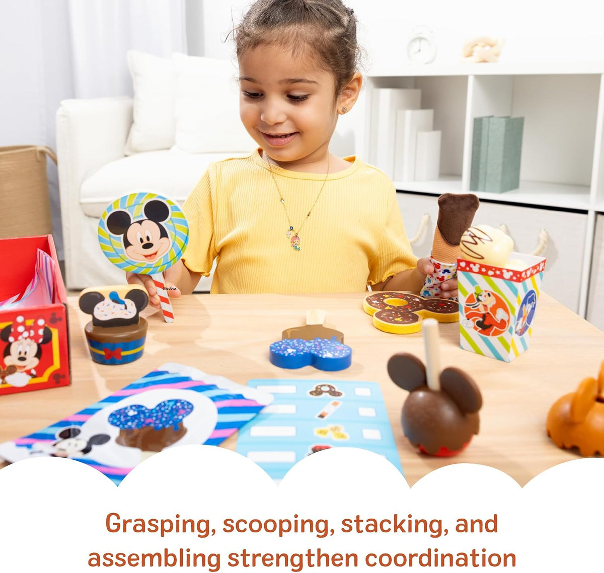 Melissa & Doug Disney Snacks & Popcorn - Juego de comida