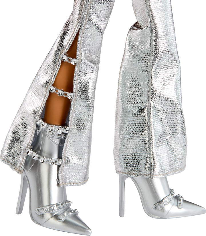 Bratz Charmz Yasmin Muñeca de moda con pulsera de encanto coleccion...