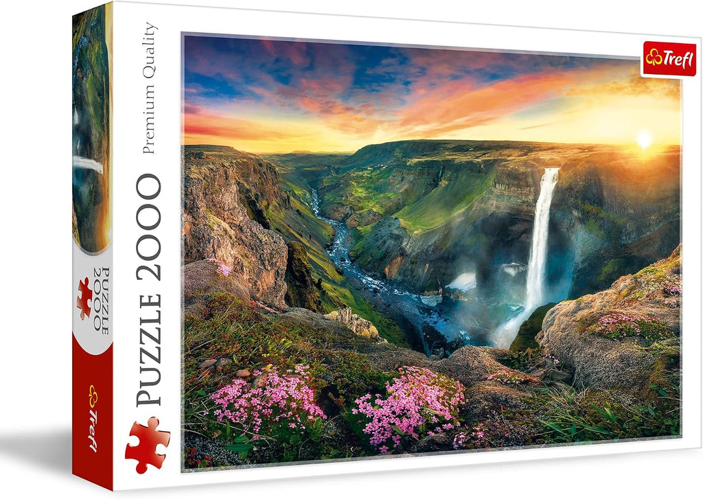Trefl Cascada Háifoss, Islandia, rompecabezas de 2000 piezas, 37.8 x 26.9