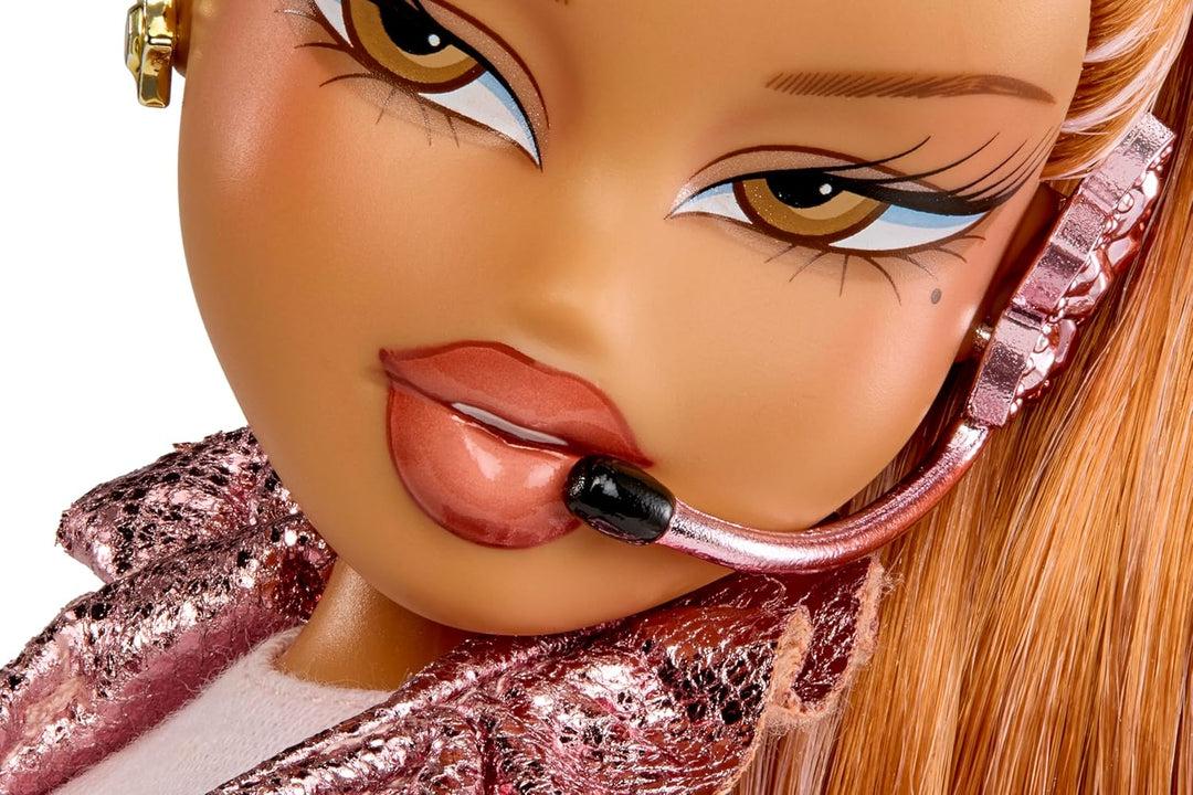 Bratz Pop Starz Yasmin Muñeca de moda con accesorios y