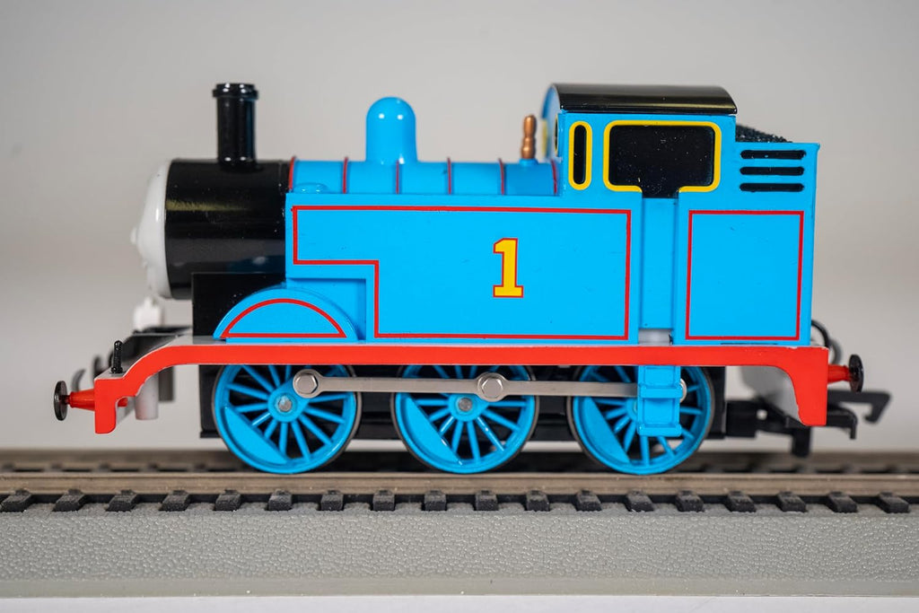 Bachmann Trains - THOMAS & FRIENDS THOMAS LA LOCOMOTORA CON OJOS MOVIBLES - Escala HO