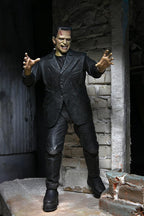 Universal Monsters - Ultimate Frankenstein's Monster (color) Figura de acción a escala