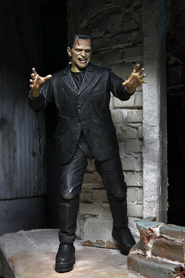 Universal Monsters - Ultimate Frankenstein's Monster (color) Fi...