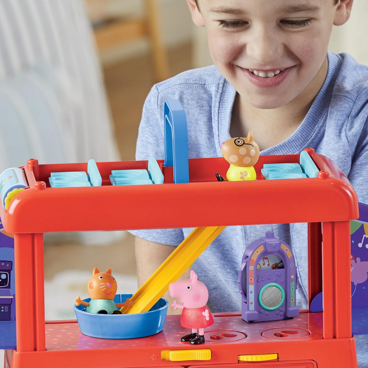 Peppa Pig Juego de autobús de fiesta 2 en 1 con 3 figuras