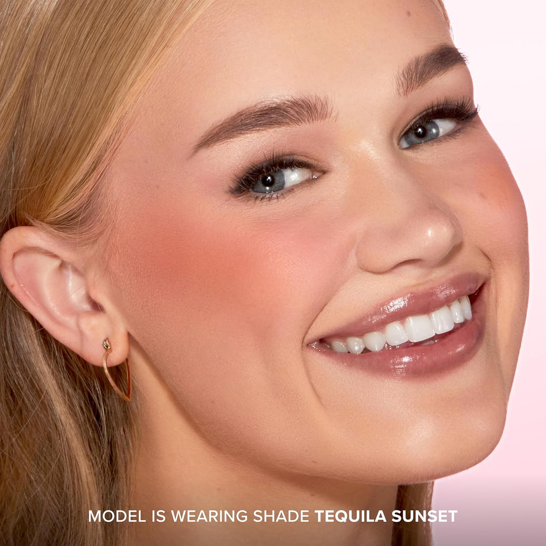 Too Faced Cloud Crush Blurring Blush | Rubor en polvo de alta pigme...