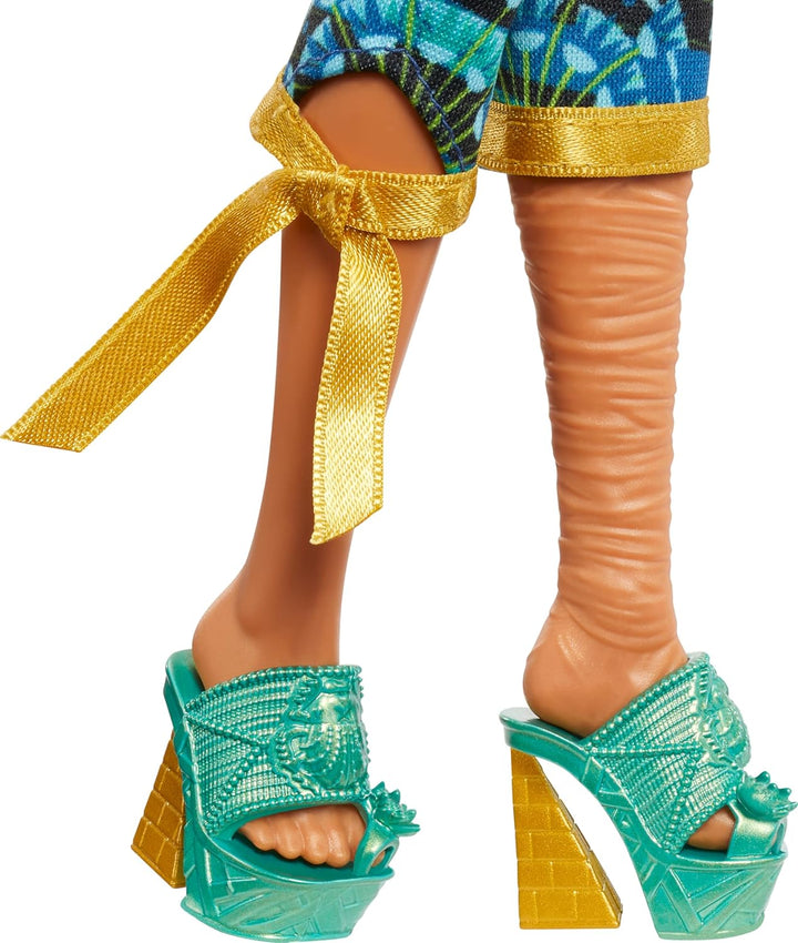 Monster High Muñeca Monster Fest, Cleo De Nile con atuendo glamoros...