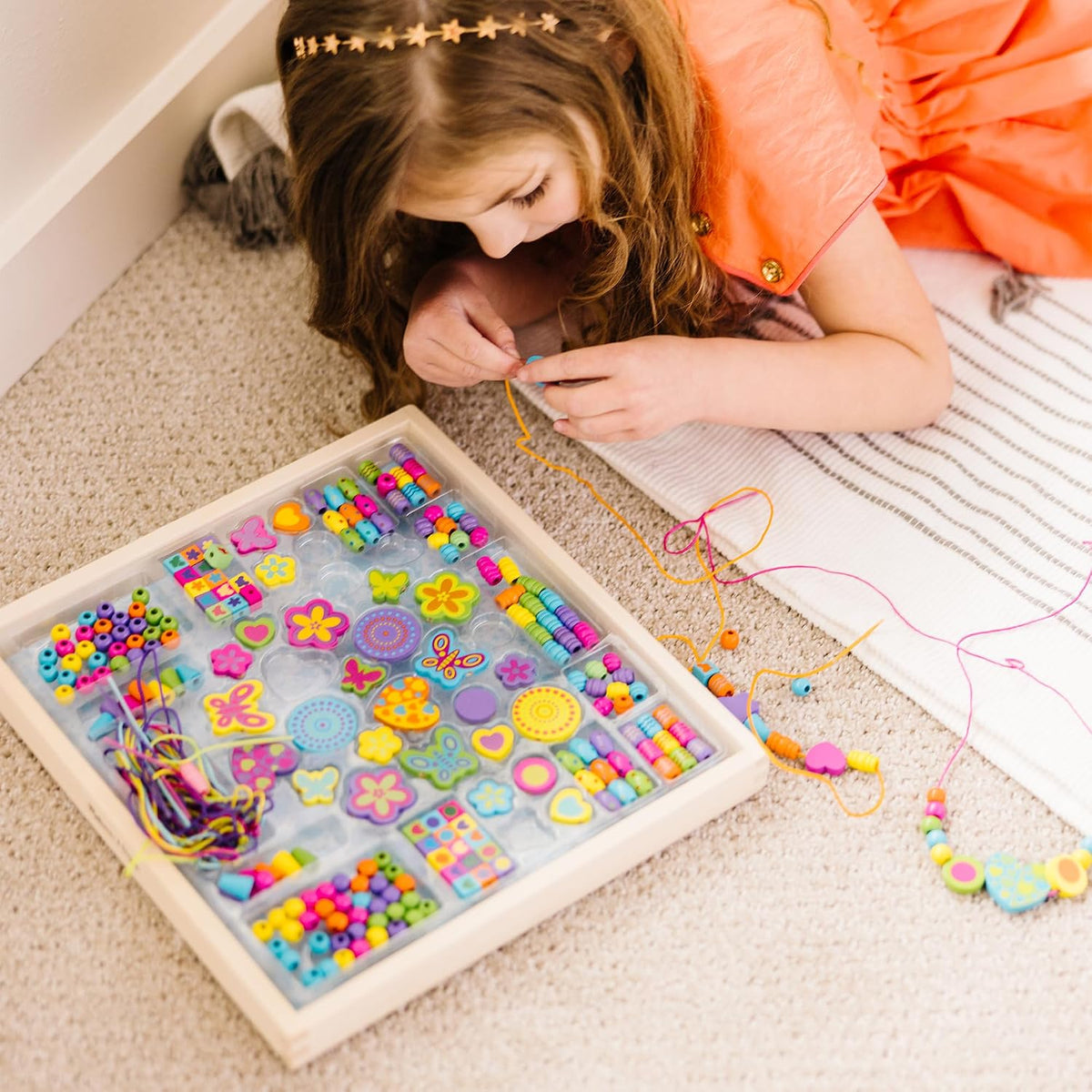 Melissa & Doug Bead Bouquet, juego de cuentas con más de 220 cuentas de madera, Total 1