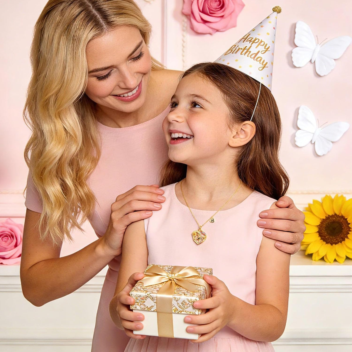 MONOOC Regalos para el día de la madre: regalos de unicornio de girasol para niños y niñas, chapado en oro de 14 quilates, collar de unicornio con inicial de circonita cúbica, collar de letras de