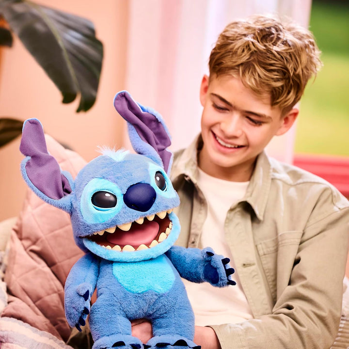 Wow! Stuff Disney Stitch Puppetronic de RealFX | ¡Se ve, siente y s...