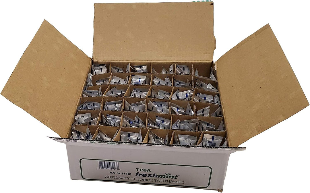144 tubos de pasta dental con flúor anticaries Freshmint de 0.6 oz,...