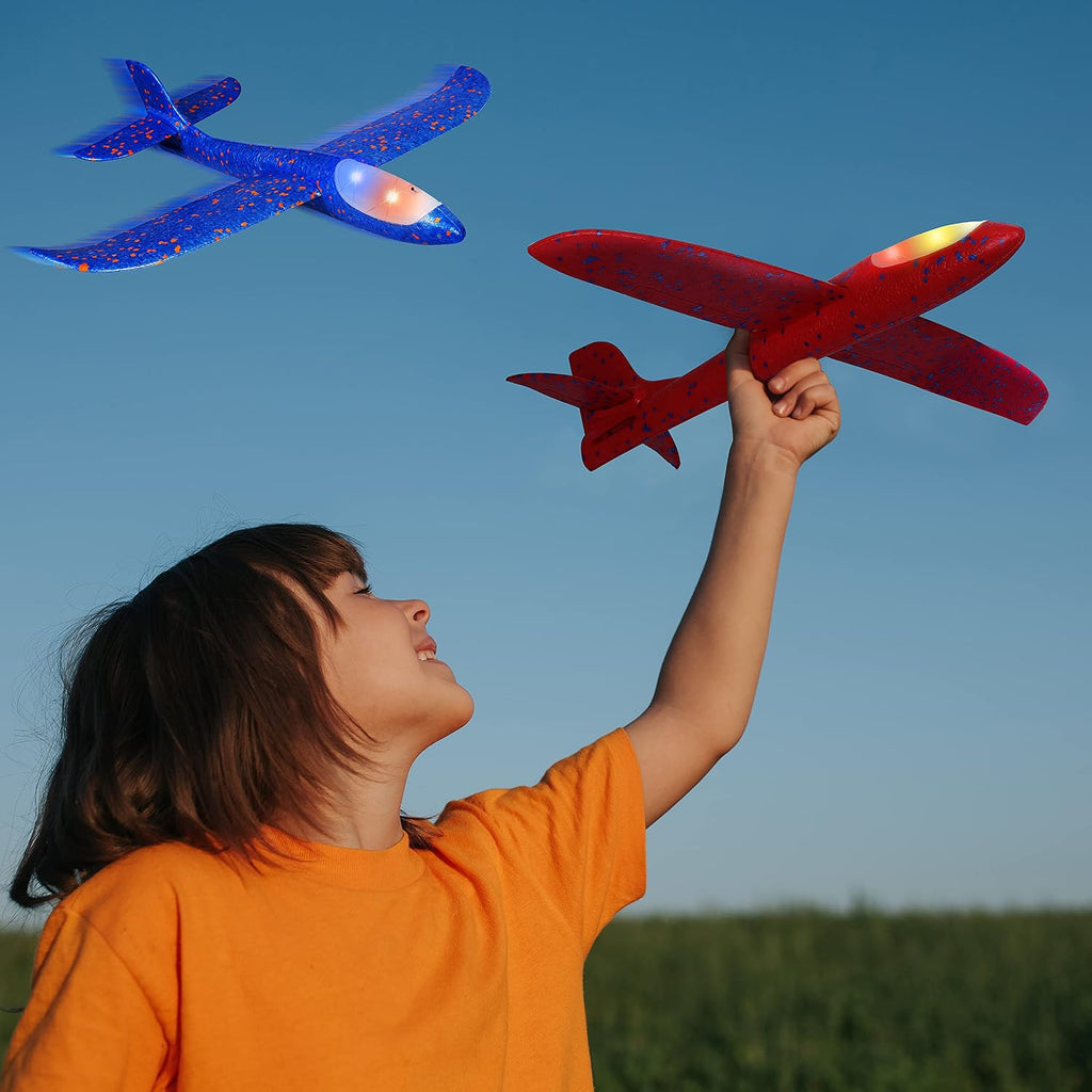 CUKU Paquete de 6 juguetes de avión con luz LED, avión de espuma grande de