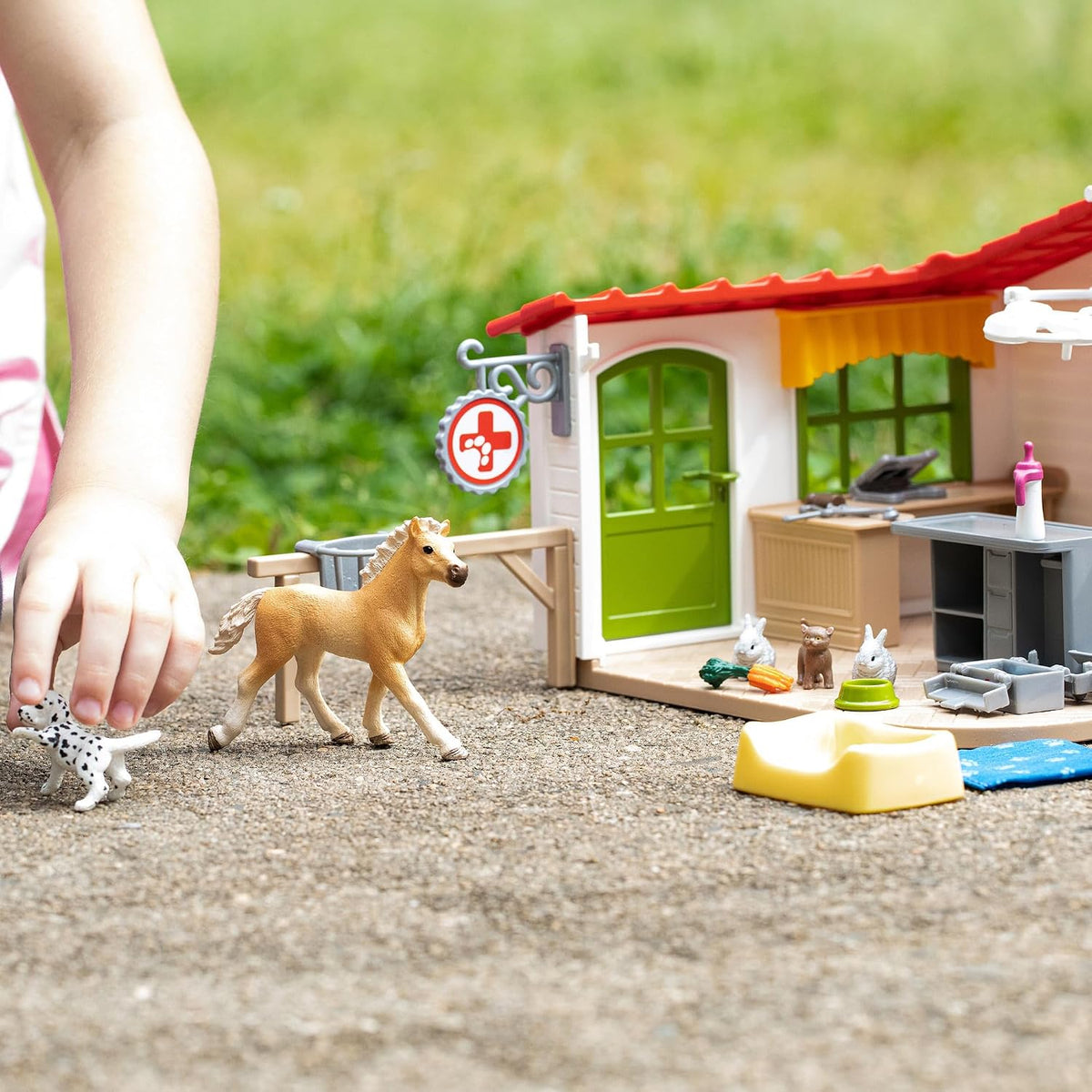 Schleich Farm World - 43Pc Veterinarian Practice con Pets | 42502