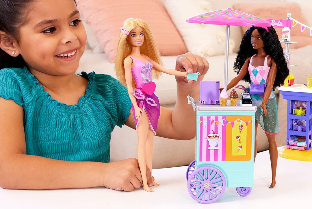 Barbie Juego y 2 muñecas con más de 20 accesorios, juego de paseo m...