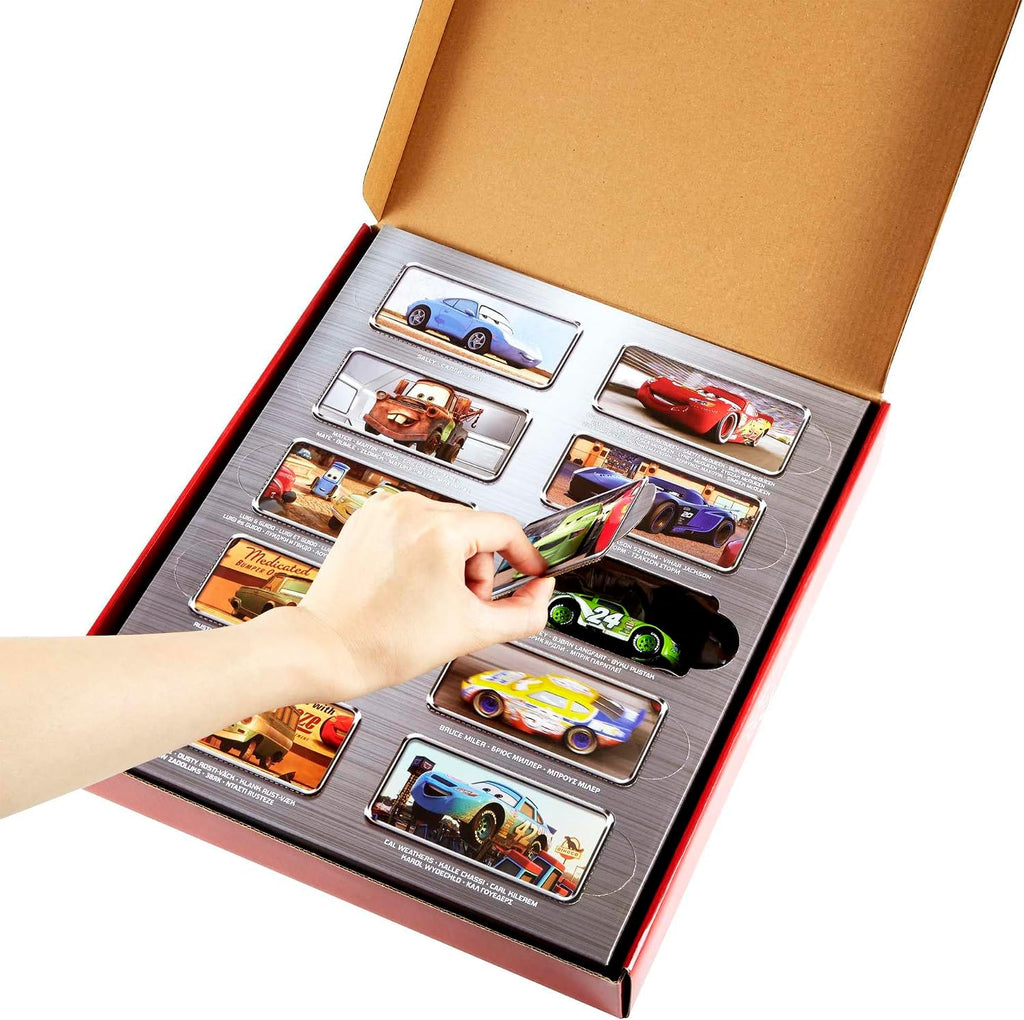 Mattel Disney y Pixar Cars - Juego de 10 mini corredores de fundición a