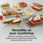 Hamilton Beach Parrilla eléctrica Panini Press con tapa de bloqueo, se abre 180 grados para cualquier grosor de sándwich (25460A) Rejillas antiadherentes de 8 "x 10" Acabado cromado, mediano