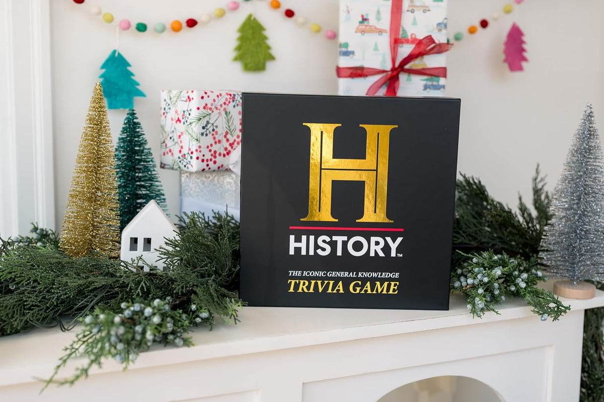HISTORY Channel Trivia Game - Más de 2000 preguntas de conocimiento general | Juego de cartas de trivia oficial del canal HISTORY y juego de fiesta para adultos, familias y noche de juegos de mesa - Gran regalo para papá y aficionados a la historia