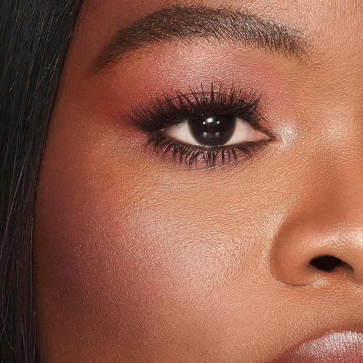 Charlotte Tilbury Rubor en polvo Cheek to Chic - Maquillaje de meji...