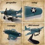 SBD Dauntless - Aviones fundidos a presión, escala 1/72, modelo de avión de metal para coleccionista, entusiasta de la aviación, coleccionable prémium con soporte de exhibición