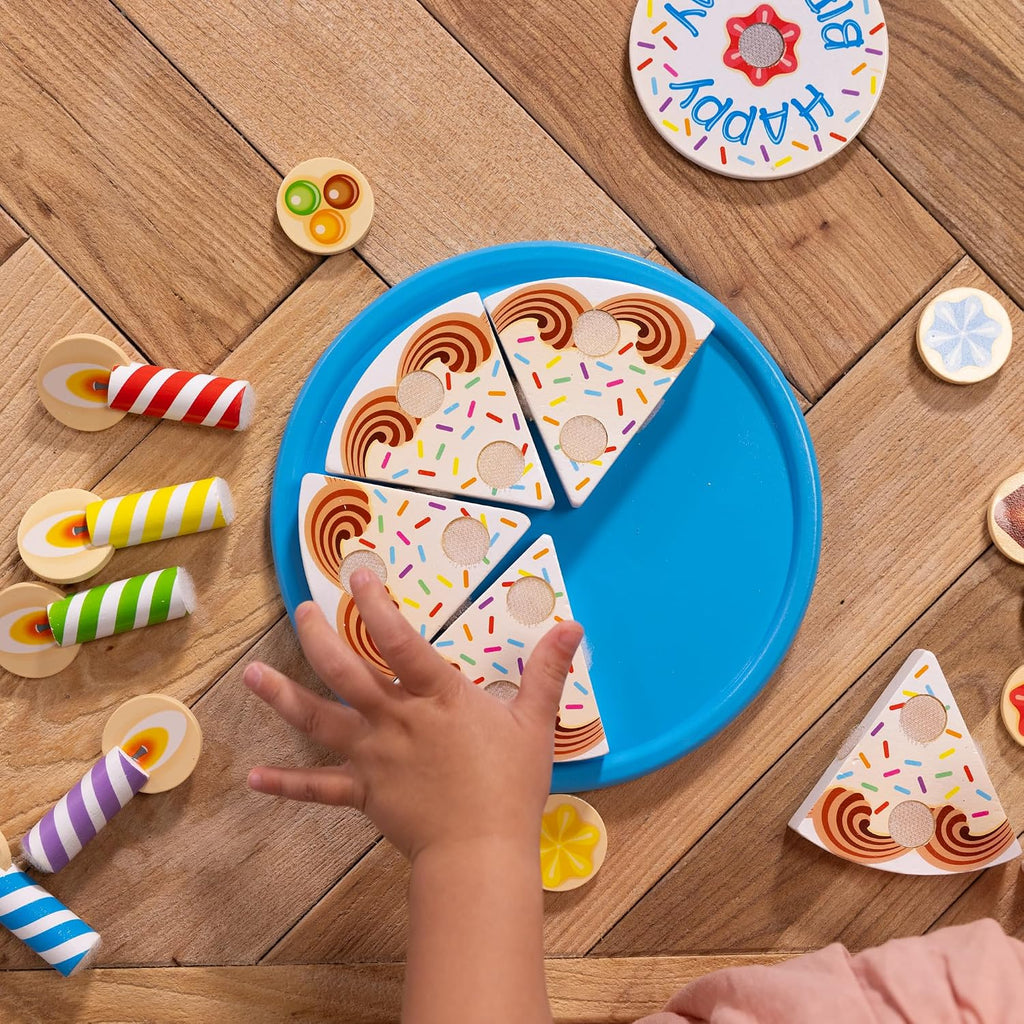 Melissa & Doug, pastel de fiesta de cumpleaños, juego con alimentos, 13.0 x 9.05 x 1.6
