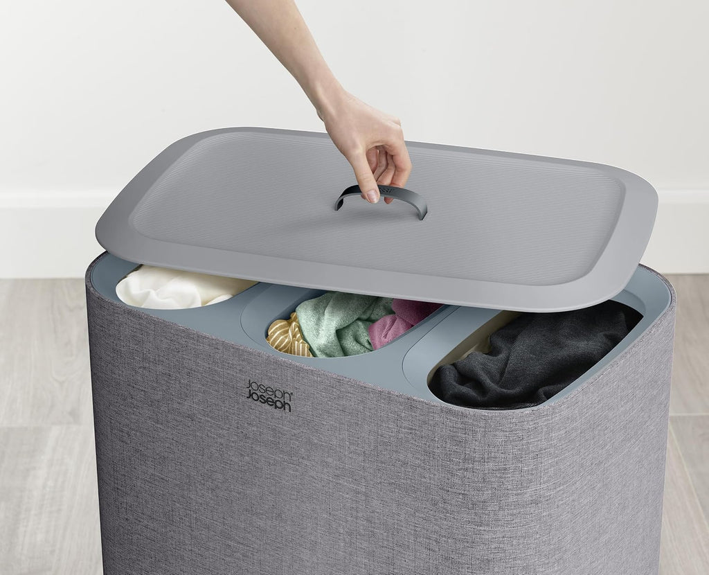 Joseph Joseph Tota Trio 90 litros/23.8 galones Cesta de lavandería con separación y tapa, 3 bolsas de lavado extraíbles con asas - Gris