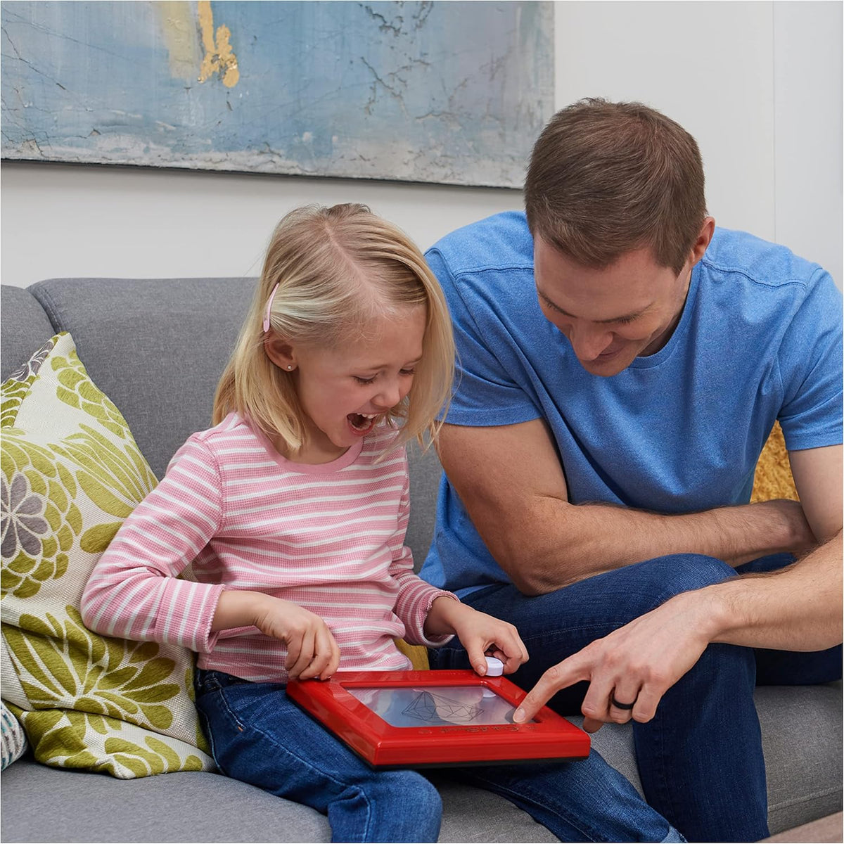Etch A Sketch, juguete clásico de dibujo rojo con pantalla mágica, para niños de 3 años en adelante