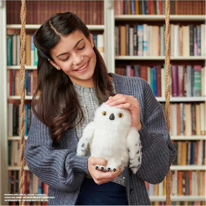 Wizarding World Harry Potter, lechuza interactiva Enchanting Hedwig...