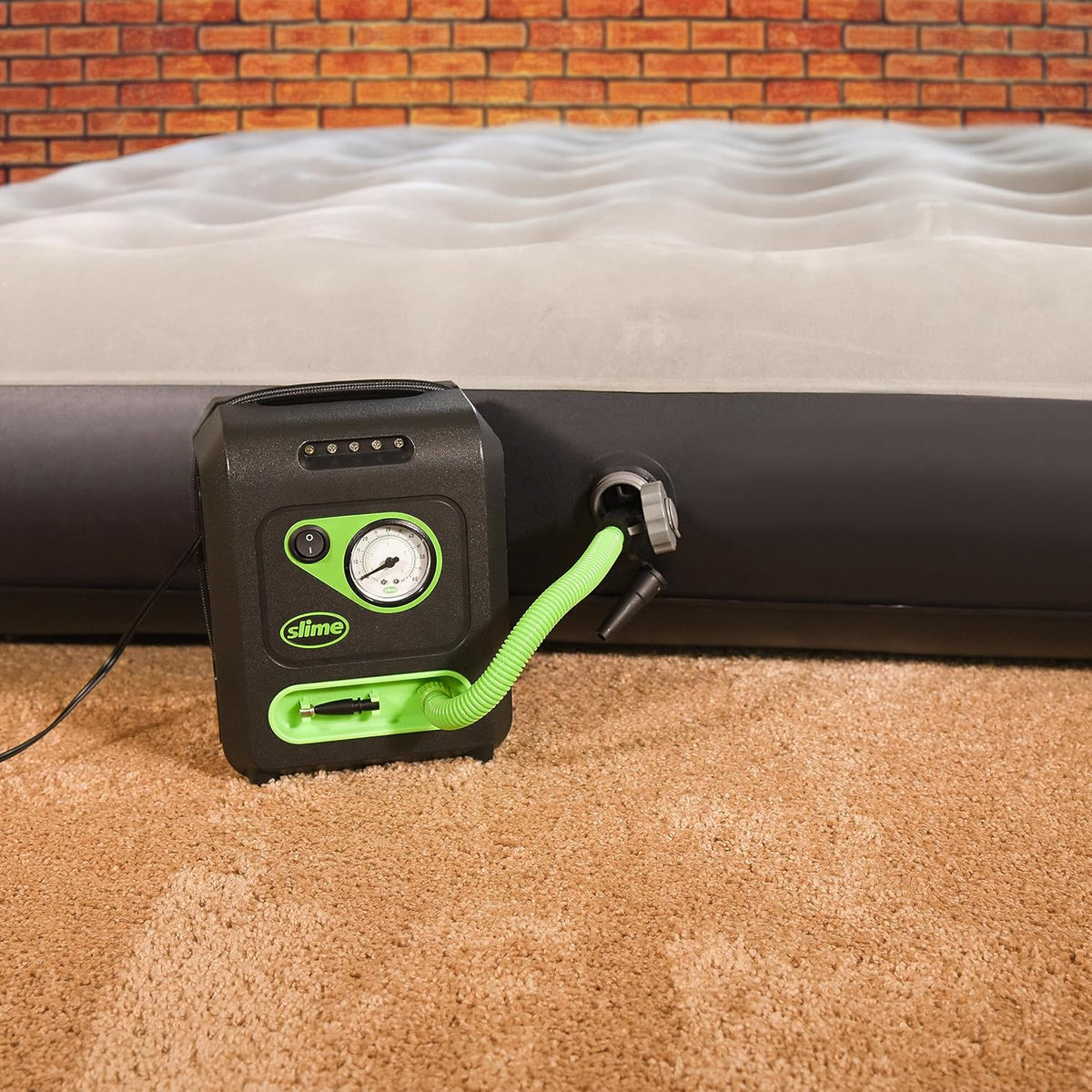 Inflador de llanta\/bomba dual 12V Slime 40034 para usos múltiples