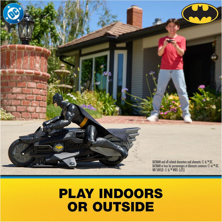 DC Comics, Batciclo con control remoto sigiloso de Batman con figur...