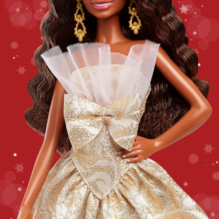 Barbie Signature 2025 - Muñeca de moda de pelo negro con vestido pl...
