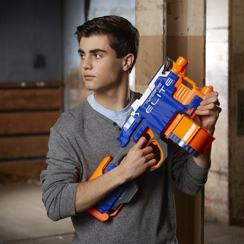Nerf HyperFire Elite Blaster motorizado, tambor de 25 dardos, dispara hasta 5 dardos por segundo, incluye 25 dardos oficiales Elite (exclusivo de Amazon)