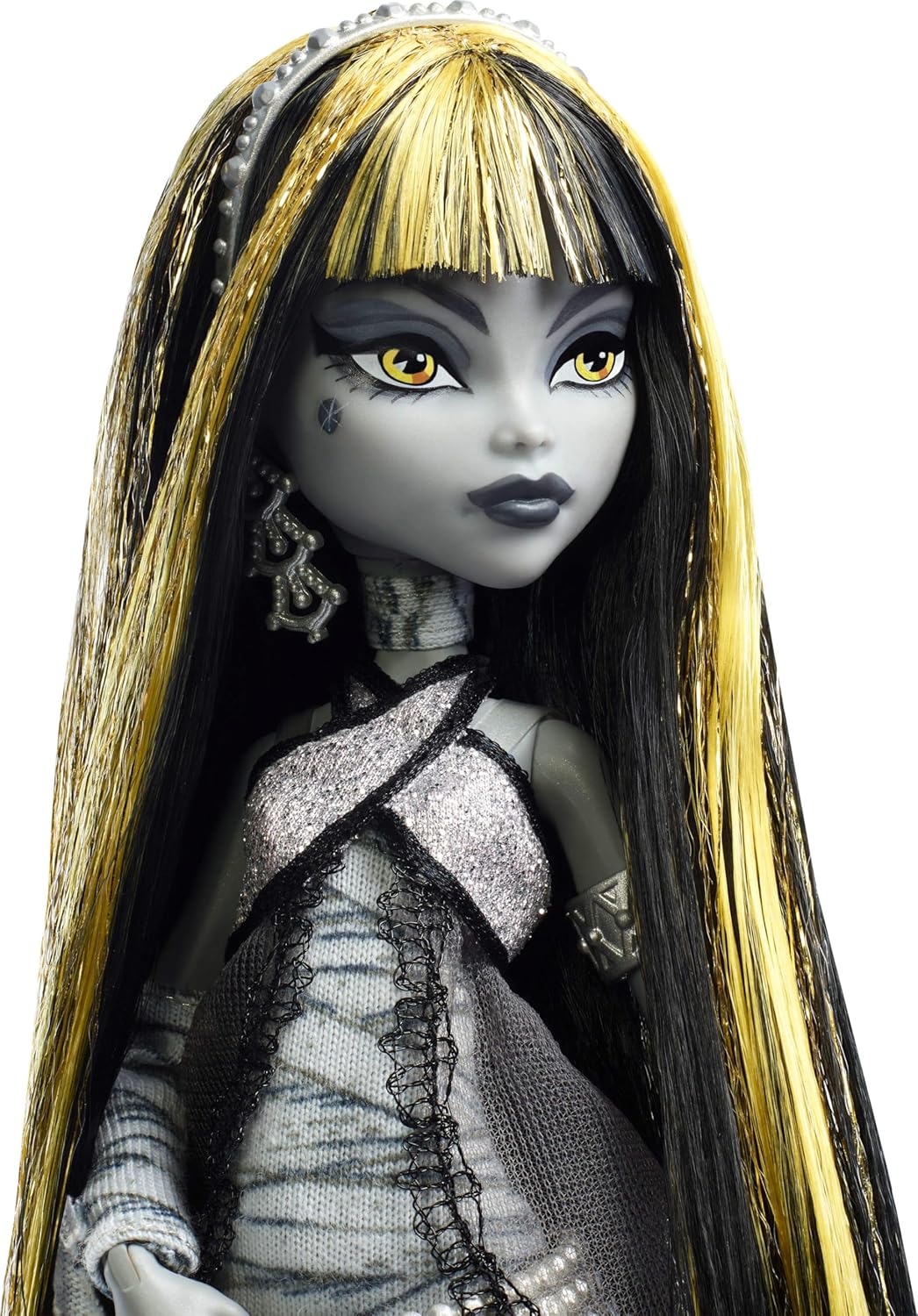 Monster High Muñeca Reel Drama, Cleo de Nile en Blanco y Negro Repr...