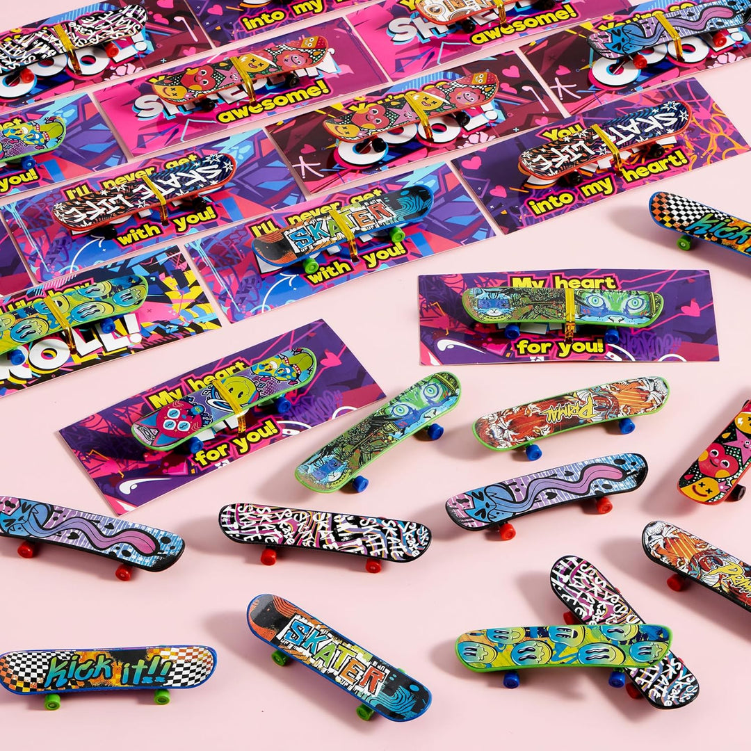 JOYIN 30 paquetes de mini patinetas de dedo para el día de