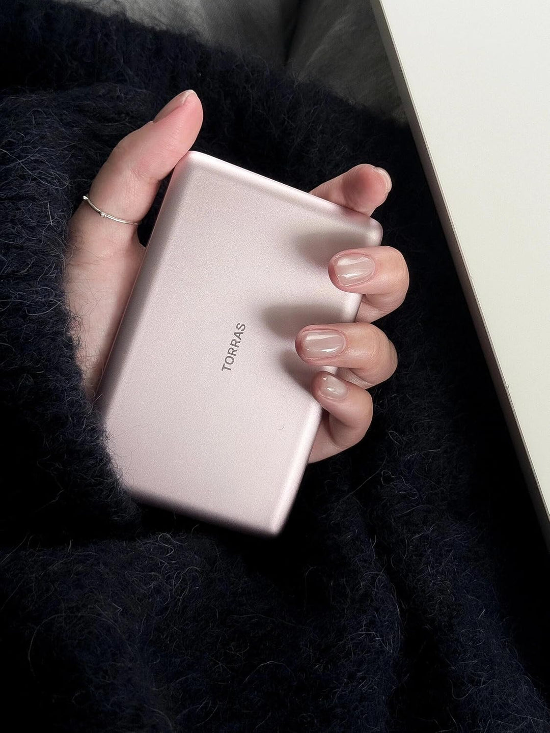 TORRAS MiniMag Power Bank, cargador portátil inalámbrico ultra delg...