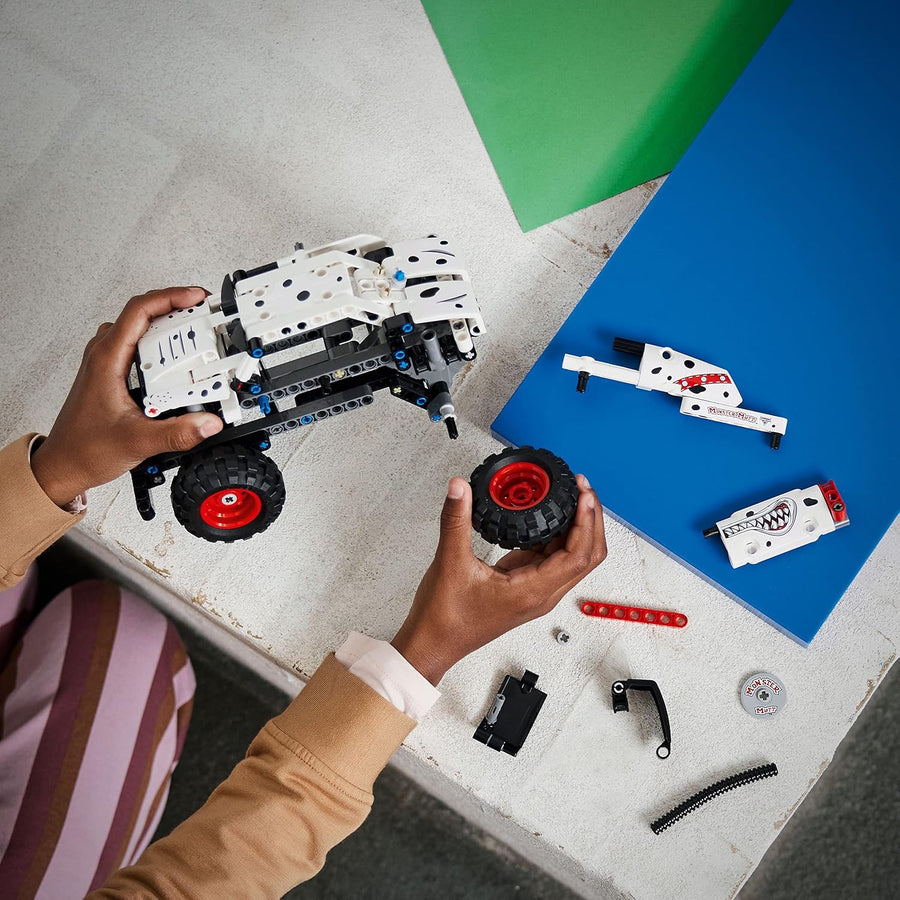LEGO Technic Monster Jam Monster Mutt Dálmata juguete de