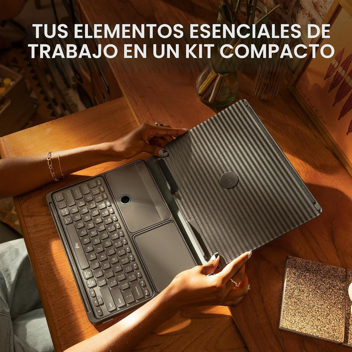 Logitech Casa Pop Up Desk Laptop Stand, teclado & Touchpad - Green/negro