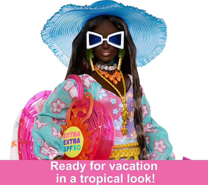 Muñeca Barbie Extra Fly con ropa y accesorios de viaje con temática...