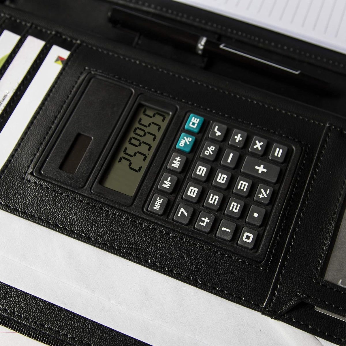 cossini Premium Business portafolios/portadocumentos de piel sintética con cierre y funda interior para tablet de 10.1 pulgadas (Bonos: Libreta de notas, calculadora, bolígrafo y eBook)
