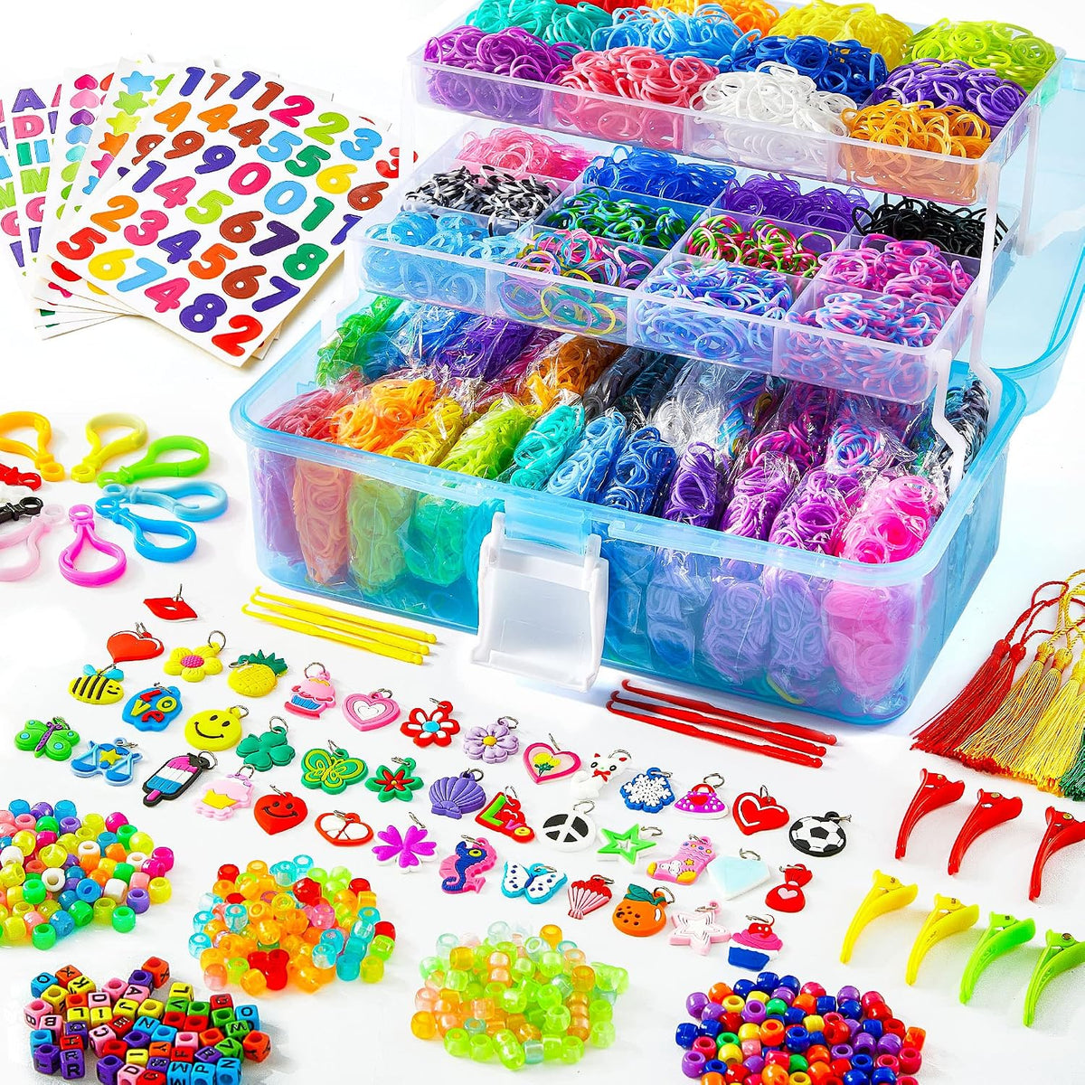 INSCRAFT Más de 17500 bandas de goma con contenedor azul de 3 capas, 28 colores, 600 clips en S, 352 cuentas, 40 colgantes de dibujos animados, kit de repuesto para hacer pulseras para niños
