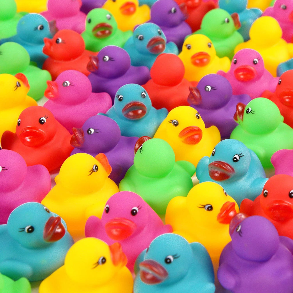 Paquete de 144 mini patos de goma, mini patitos de goma coloridos para el baño, flotan y chirriantes, juego de juguetes de piscina para recuerdos de fiesta, suministros de fiesta de cumpleaños