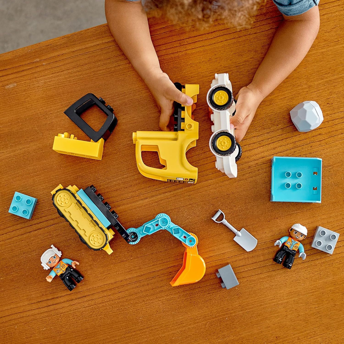 LEGO DUPLO 10931 - Bloques de construcción para niños pequeños, juguetes de construcción de aprendizaje y educación para preescolar, regalo de cumpleaños para niños y niñas de 2 a 3 años